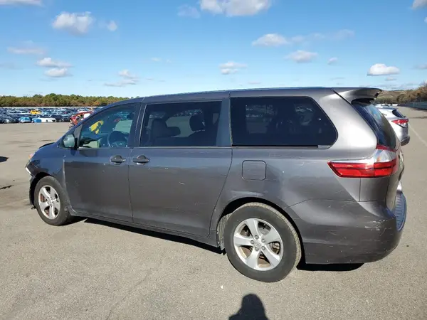 5TDZZ3DC9HS868185 2017 TOYOTA SIENNA - Image 2