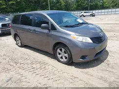 5TDZZ3DC9HS879042 2017 TOYOTA SIENNA