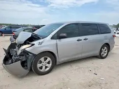 5TDZZ3DC9HS885665 2017 TOYOTA SIENNA