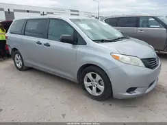 5TDZZ3DC9HS898304 2017 TOYOTA SIENNA