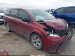 5TDZZ3DC9JS953680 2018 TOYOTA SIENNA