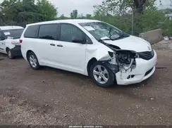 5TDZZ3DCXHS828956 2017 TOYOTA SIENNA