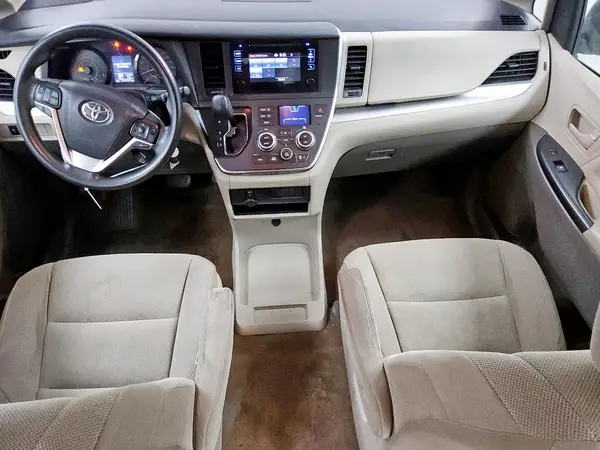 5TDZZ3DCXHS842694 2017 TOYOTA SIENNA - Image 8