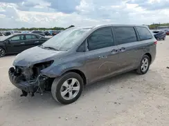 5TDZZ3DCXHS856918 2017 TOYOTA SIENNA