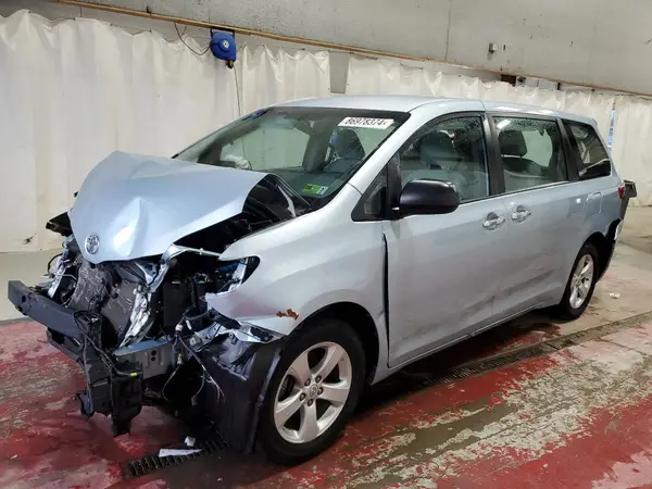 5TDZZ3DCXHS858829 2017 TOYOTA SIENNA - Image 1