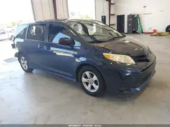 5TDZZ3DCXJS907985 2018 TOYOTA SIENNA