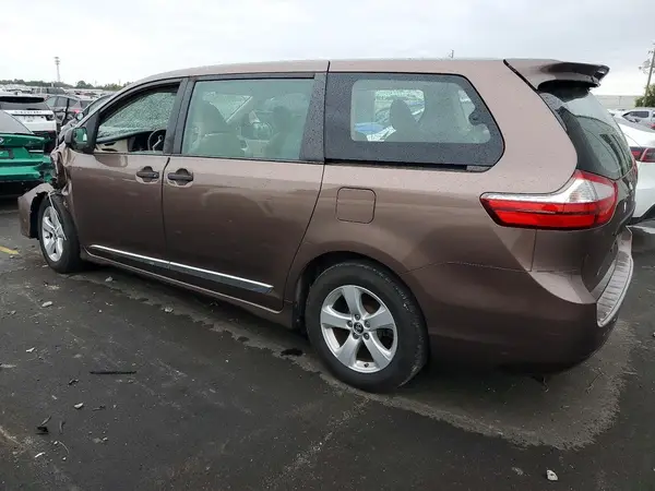 5TDZZ3DCXJS954160 2018 TOYOTA SIENNA - Image 2