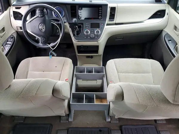 5TDZZ3DCXJS954160 2018 TOYOTA SIENNA - Image 8