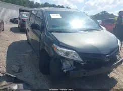 5TDZZ3DCXJS960086 2018 TOYOTA SIENNA