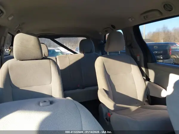 5TDZZ3DCXLS063501 2020 TOYOTA SIENNA - Image 8