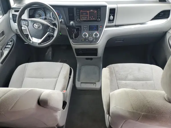 5TDZZ3DCXLS084431 2020 TOYOTA SIENNA - Image 8