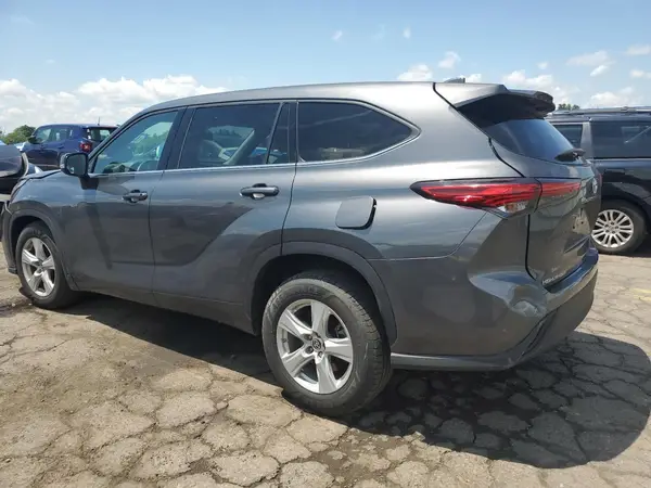 5TDZZRAH0LS005738 2020 TOYOTA HIGHLANDER - Image 2