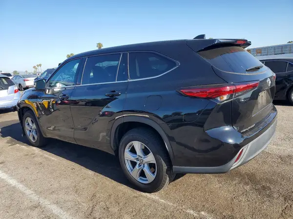 5TDZZRAH0MS052172 2021 TOYOTA HIGHLANDER - Image 2