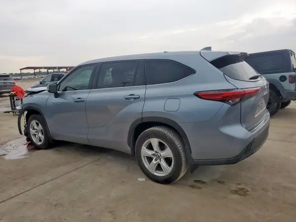 5TDZZRAH0MS054424 2021 TOYOTA HIGHLANDER - Image 2