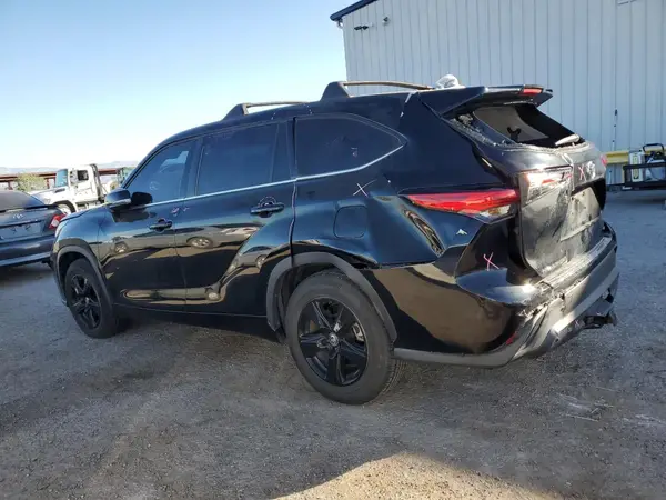 5TDZZRAH0MS074852 2021 TOYOTA HIGHLANDER - Image 2