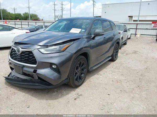 5TDZZRAH0NS140205 2022 TOYOTA HIGHLANDER - Image 2