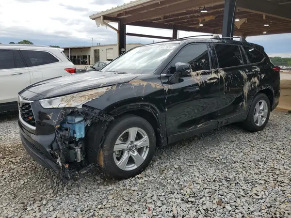 5TDZZRAH0NS544783 2022 TOYOTA HIGHLANDER - Image 1