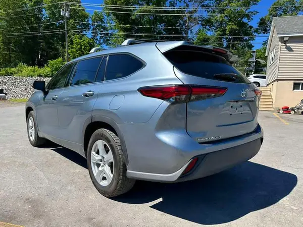 5TDZZRAH1LS010303 2020 TOYOTA HIGHLANDER - Image 2