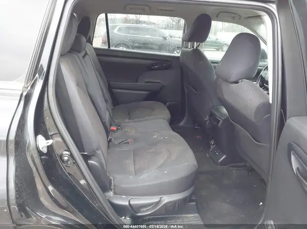 5TDZZRAH1LS029028 2020 TOYOTA HIGHLANDER - Image 8