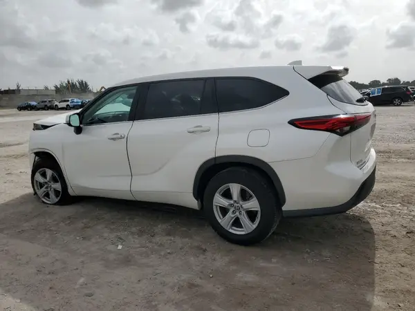 5TDZZRAH1MS032934 2021 TOYOTA HIGHLANDER - Image 2