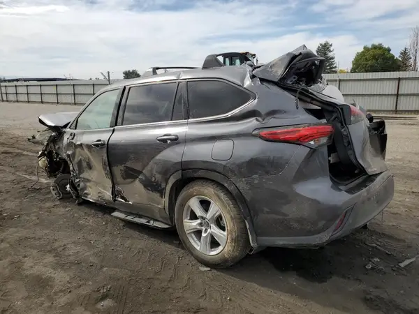 5TDZZRAH1MS070468 2021 TOYOTA HIGHLANDER - Image 2