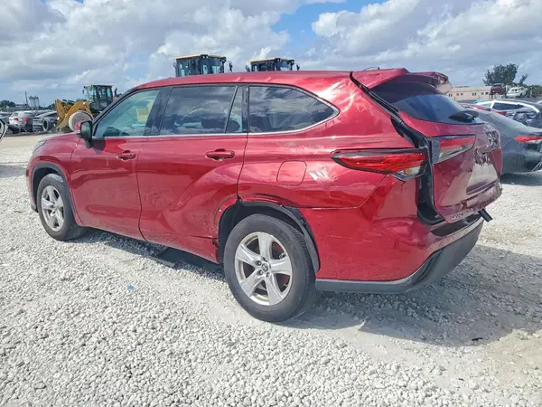 5TDZZRAH1NS135417 2022 TOYOTA HIGHLANDER - Image 2