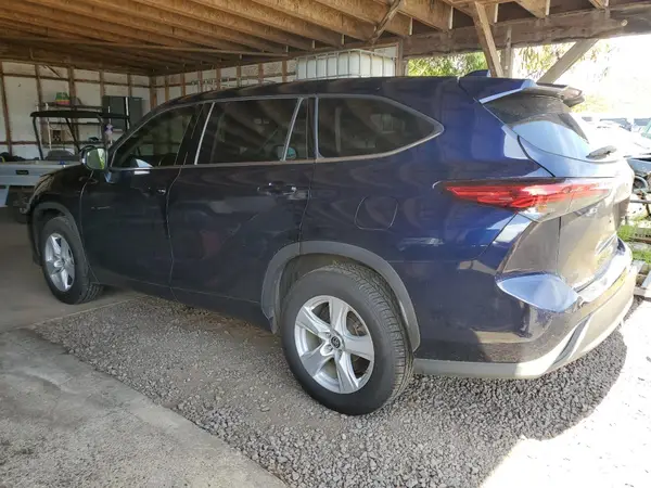 5TDZZRAH2LS002498 2020 TOYOTA HIGHLANDER - Image 2