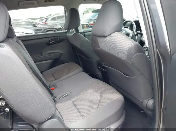 5TDZZRAH2LS019205 2020 TOYOTA HIGHLANDER - Image 8