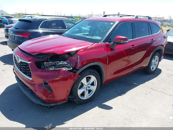 5TDZZRAH2MS044302 2021 TOYOTA HIGHLANDER - Image 2