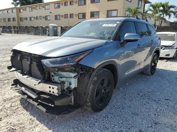 5TDZZRAH2MS067837 2021 TOYOTA HIGHLANDER - Image 1