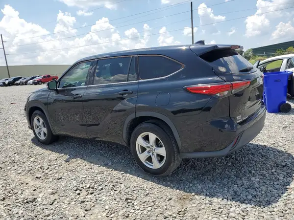 5TDZZRAH2MS072049 2021 TOYOTA HIGHLANDER - Image 2
