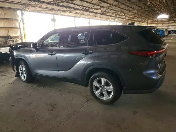 5TDZZRAH2MS088316 2021 TOYOTA HIGHLANDER - Image 2