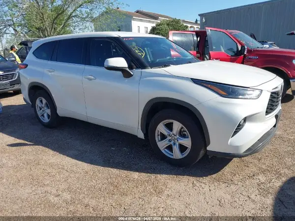 5TDZZRAH2MS515171 2021 TOYOTA HIGHLANDER - Image 1