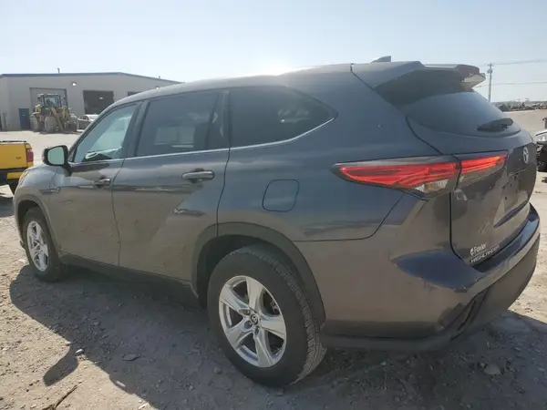 5TDZZRAH2MS527630 2021 TOYOTA HIGHLANDER - Image 2