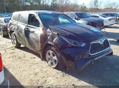 5TDZZRAH2NS142568 2022 TOYOTA HIGHLANDER