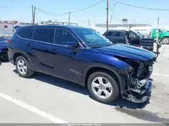5TDZZRAH2NS550598 2022 TOYOTA HIGHLANDER