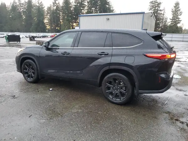 5TDZZRAH3LS009797 2020 TOYOTA HIGHLANDER - Image 2