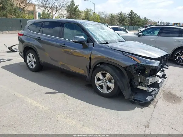 5TDZZRAH3MS040663 2021 TOYOTA HIGHLANDER - Image 1