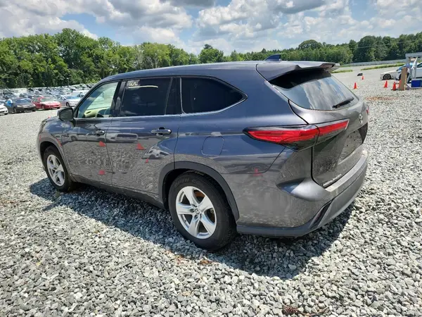 5TDZZRAH3MS061545 2021 TOYOTA HIGHLANDER - Image 2