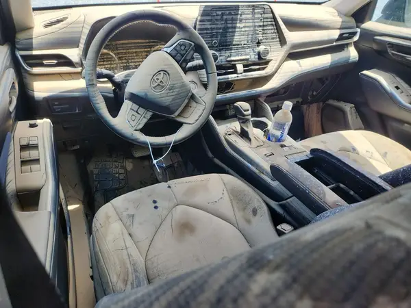 5TDZZRAH3MS061545 2021 TOYOTA HIGHLANDER - Image 8
