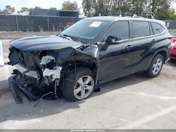 5TDZZRAH3MS080466 2021 TOYOTA HIGHLANDER - Image 2