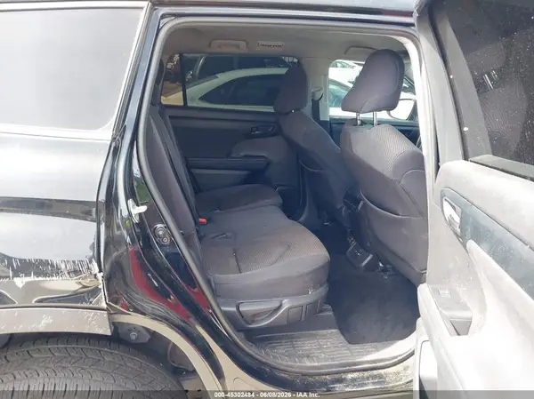 5TDZZRAH3MS080466 2021 TOYOTA HIGHLANDER - Image 8