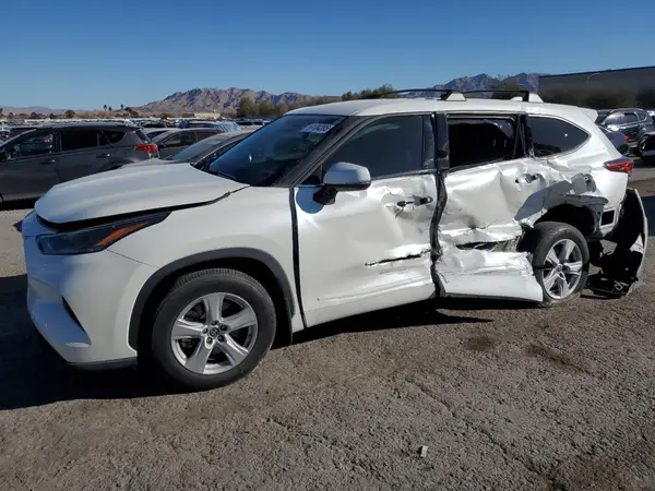 5TDZZRAH3MS517494 2021 TOYOTA HIGHLANDER - Image 1