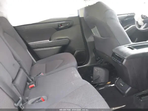 5TDZZRAH3MS526003 2021 TOYOTA HIGHLANDER - Image 8