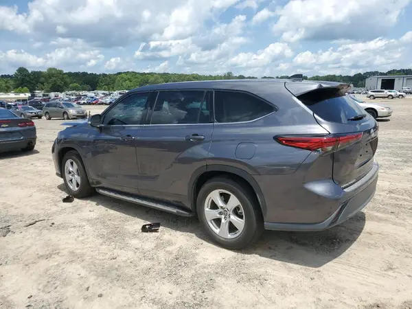 5TDZZRAH3NS103648 2022 TOYOTA HIGHLANDER - Image 2