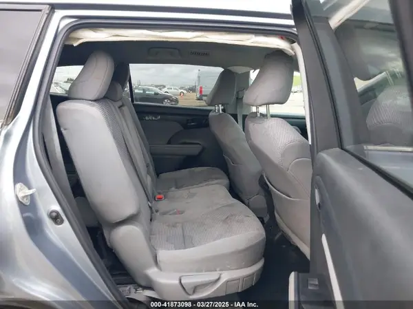 5TDZZRAH3NS118456 2022 TOYOTA HIGHLANDER - Image 8