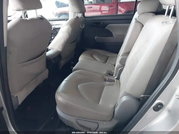 5TDZZRAH4LS009193 2020 TOYOTA HIGHLANDER - Image 8