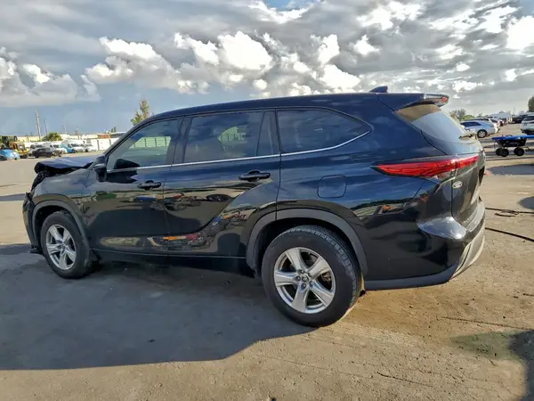5TDZZRAH4MS052160 2021 TOYOTA HIGHLANDER - Image 2