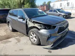 5TDZZRAH4MS075776 2021 TOYOTA HIGHLANDER