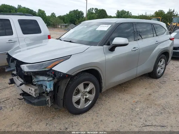 5TDZZRAH4MS515057 2021 TOYOTA HIGHLANDER - Image 2